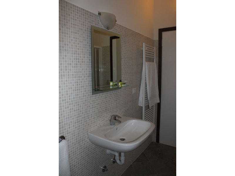 B&B Partenza Funivia Лекко Номер фото